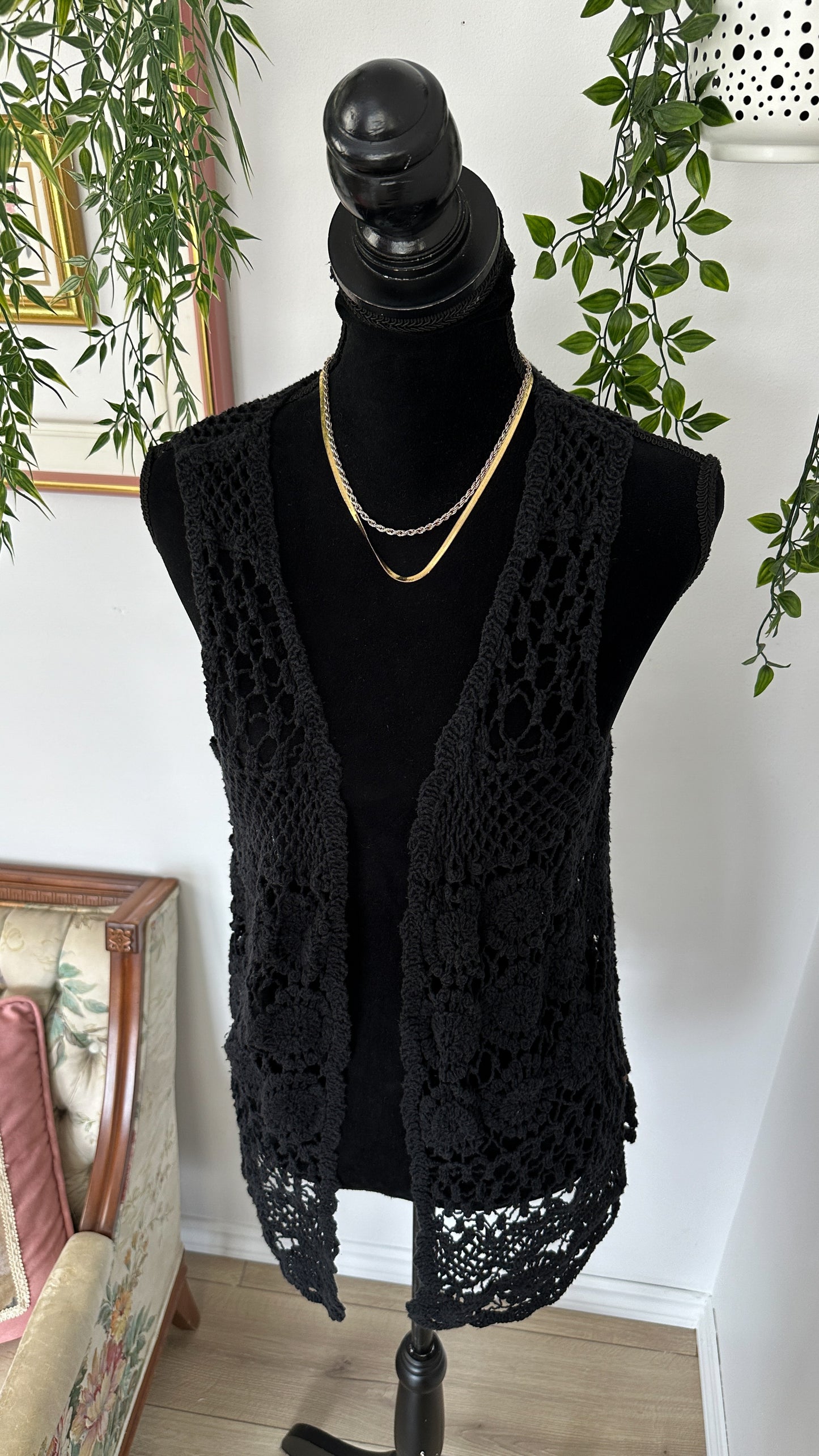 Gilet en tricot crochet noir - small