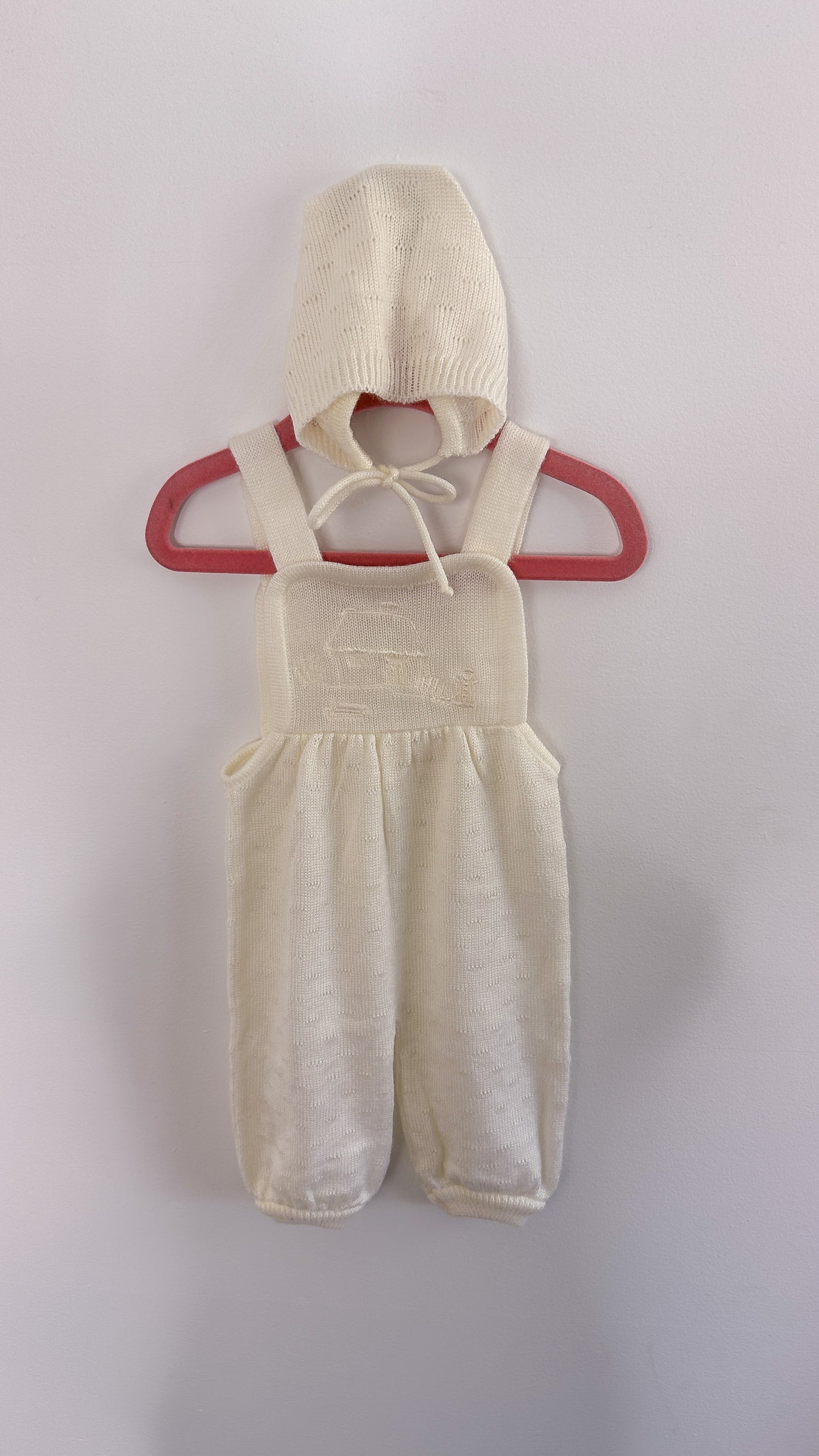 Children- White knit overalls - 6m