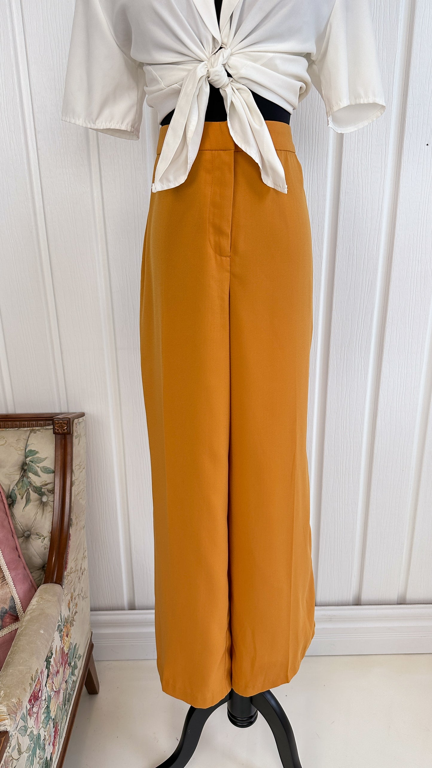 Mustard yellow pants - x-large