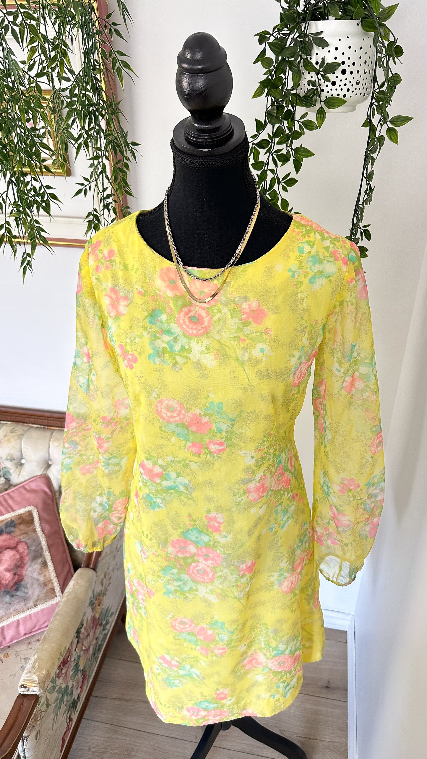 Robe jaune fleurie rose - medium