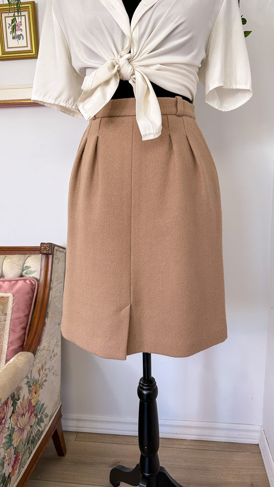 Beige woolen skirt - small