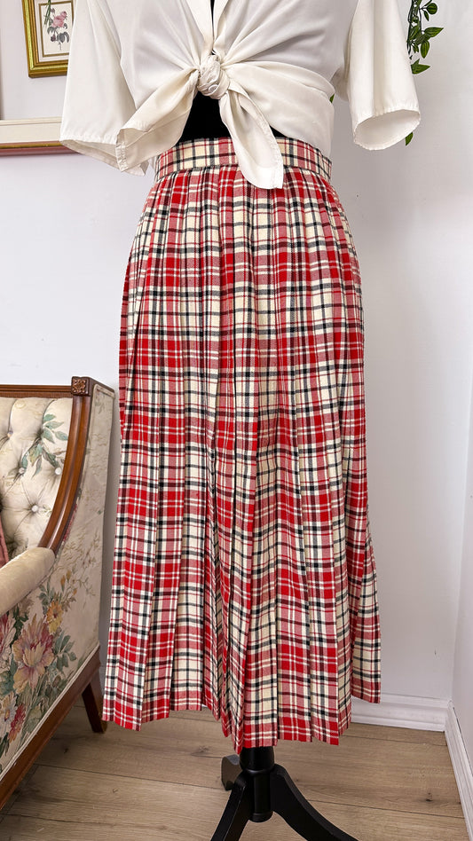 Red checkered pleated skirt - x-small