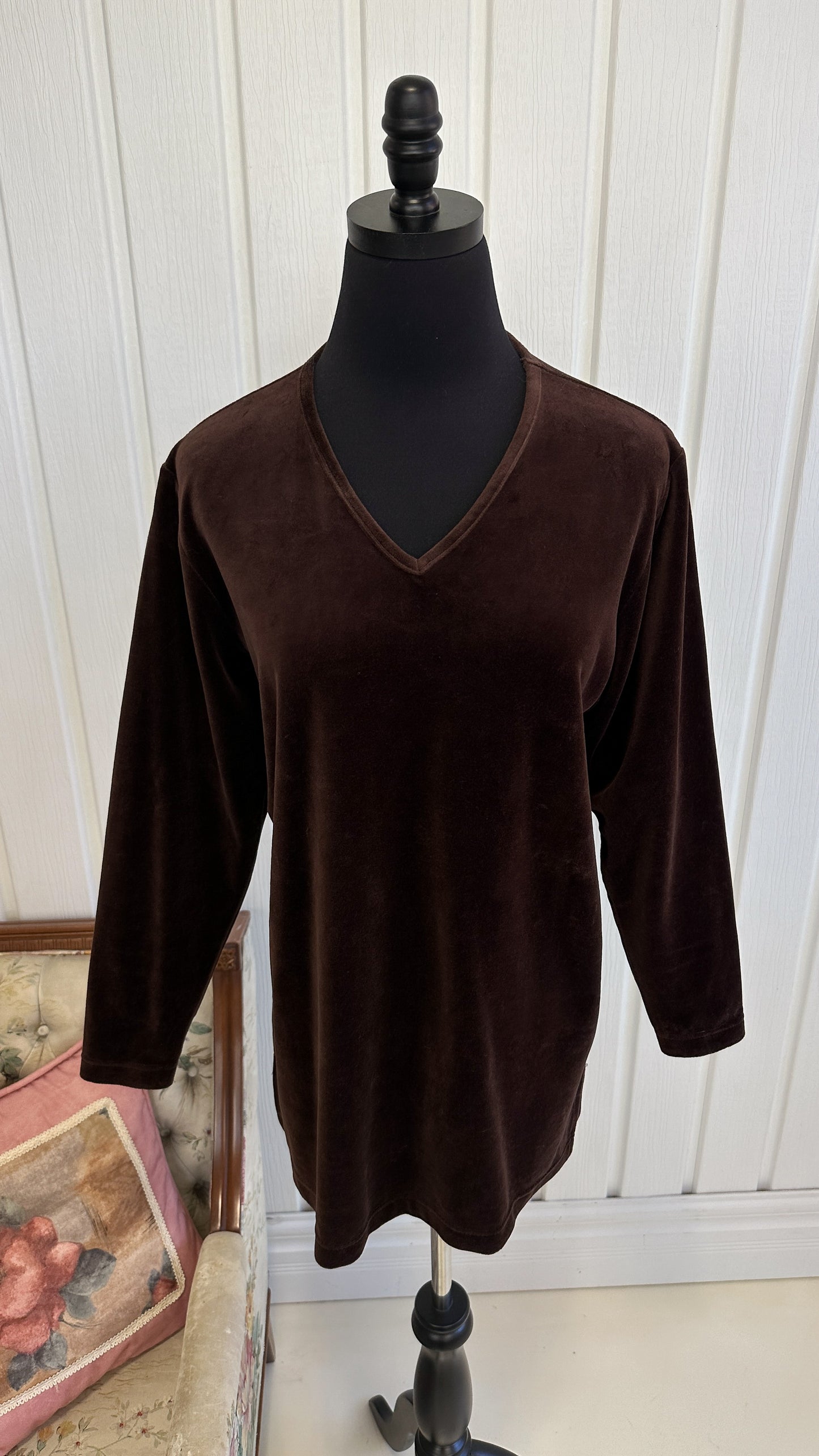 Brown velvet sweater - medium