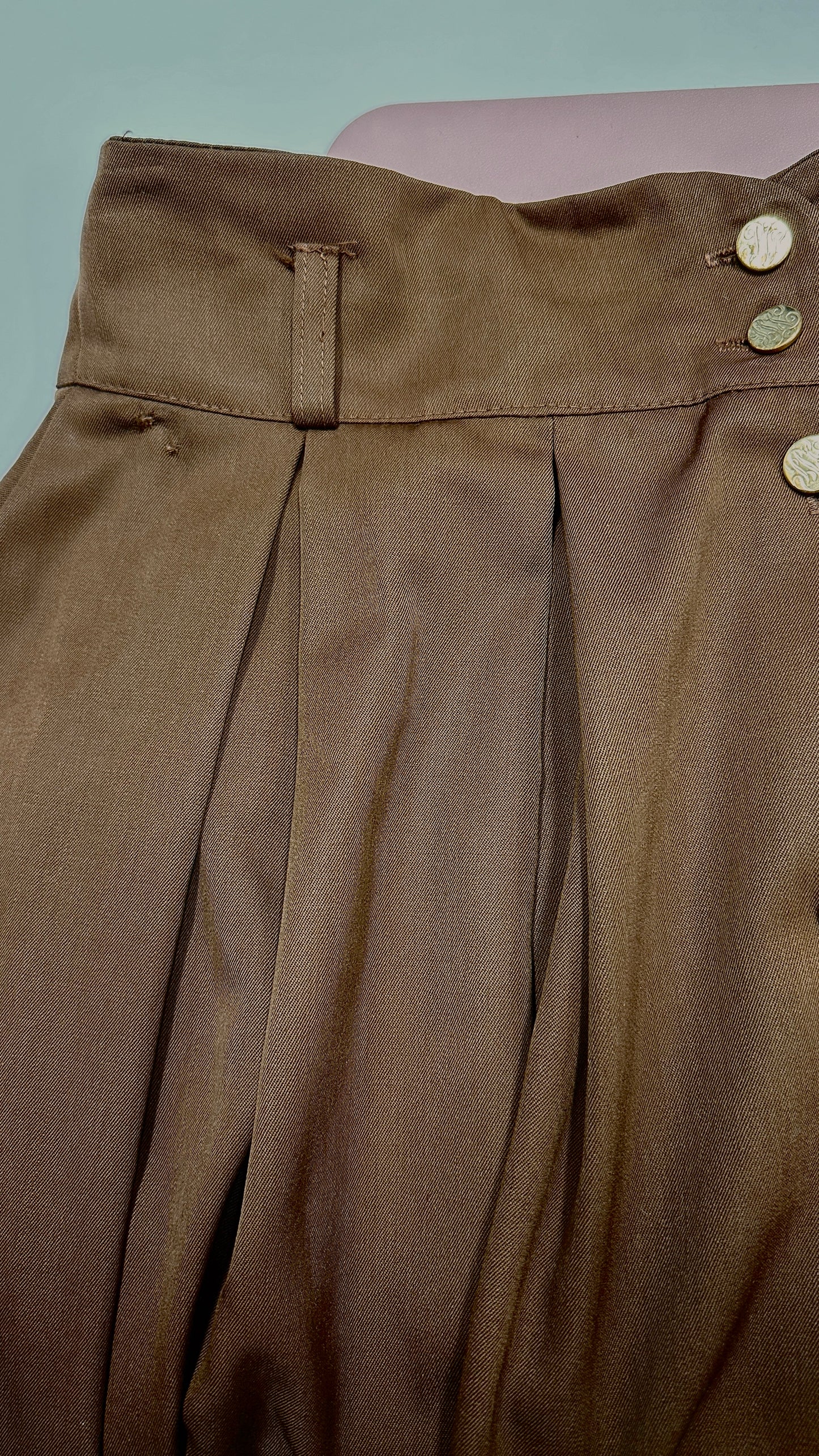 Brown skirt with buttons - wide