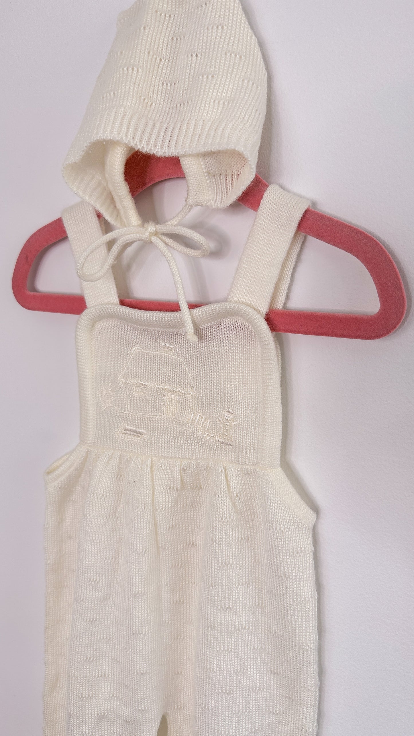 Children- White knit overalls - 6m