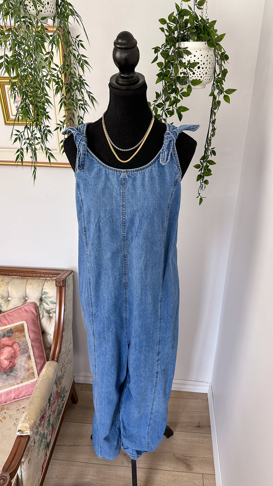 Maternity denim jumpsuit - medium