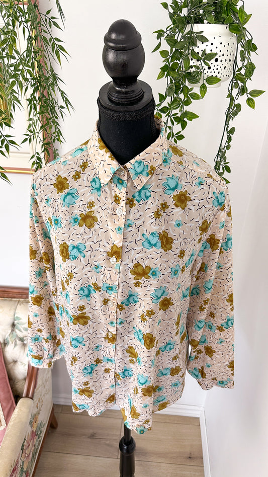 Beige blouse with blue flowers - medium