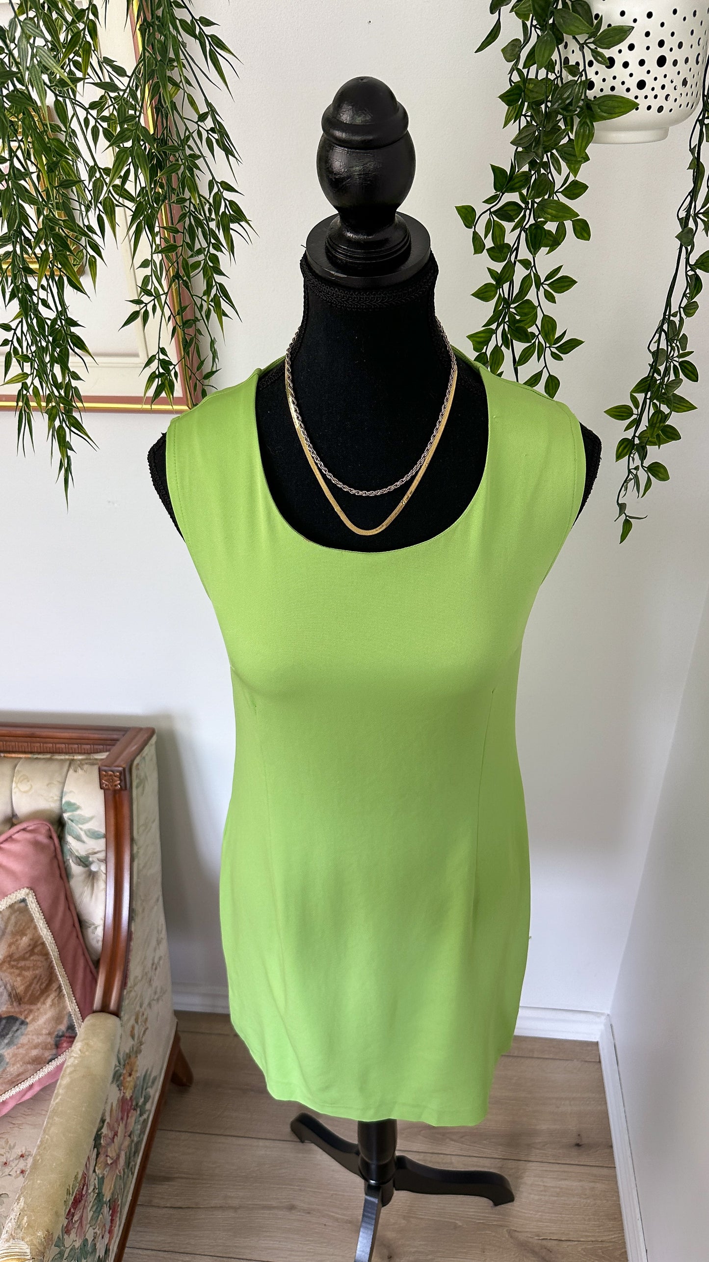 Robe verte lime - small