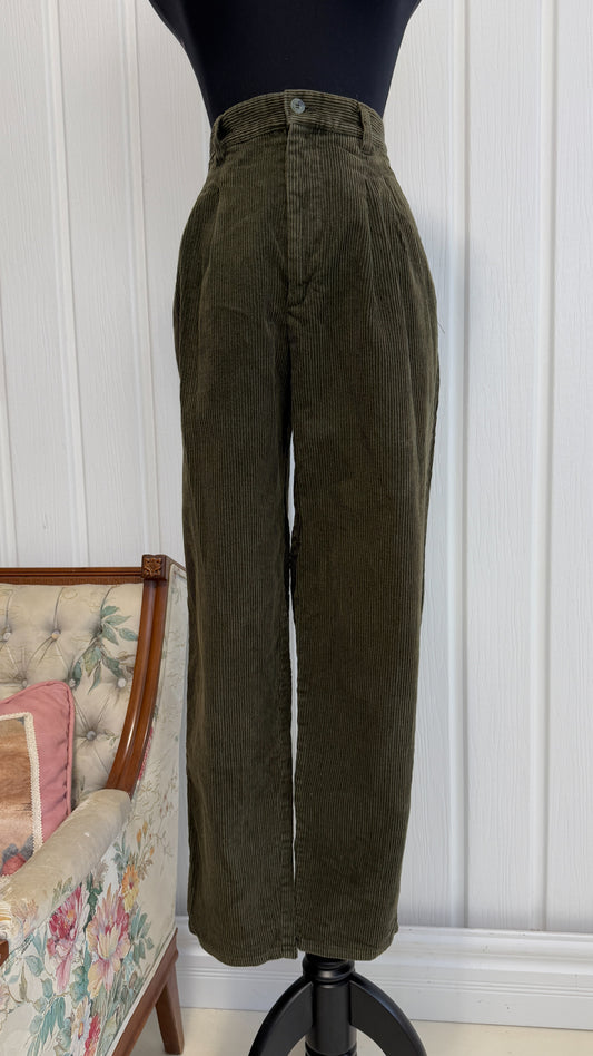 Green corduroy pants - medium