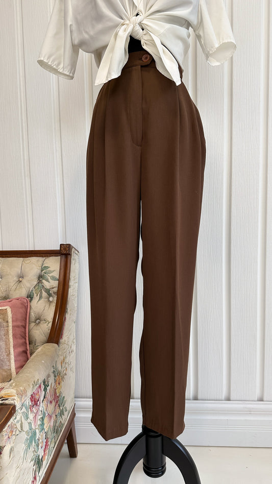 Brown pleated pants - x-small