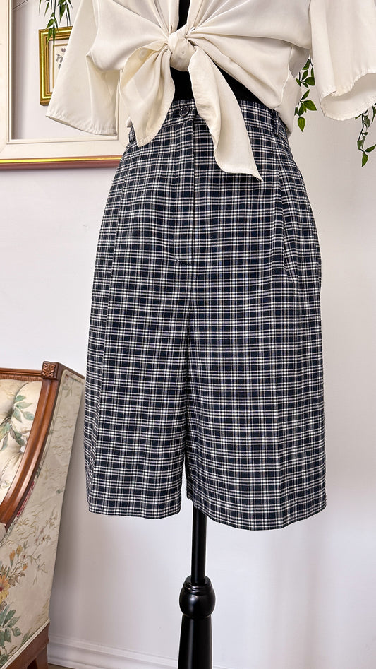 Black and white checkered Bermuda shorts - x-large