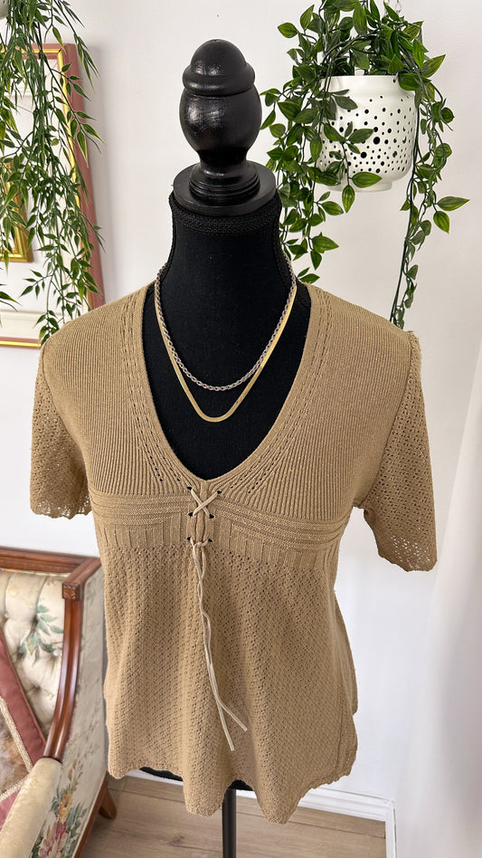 Beige knitted t-shirt - medium