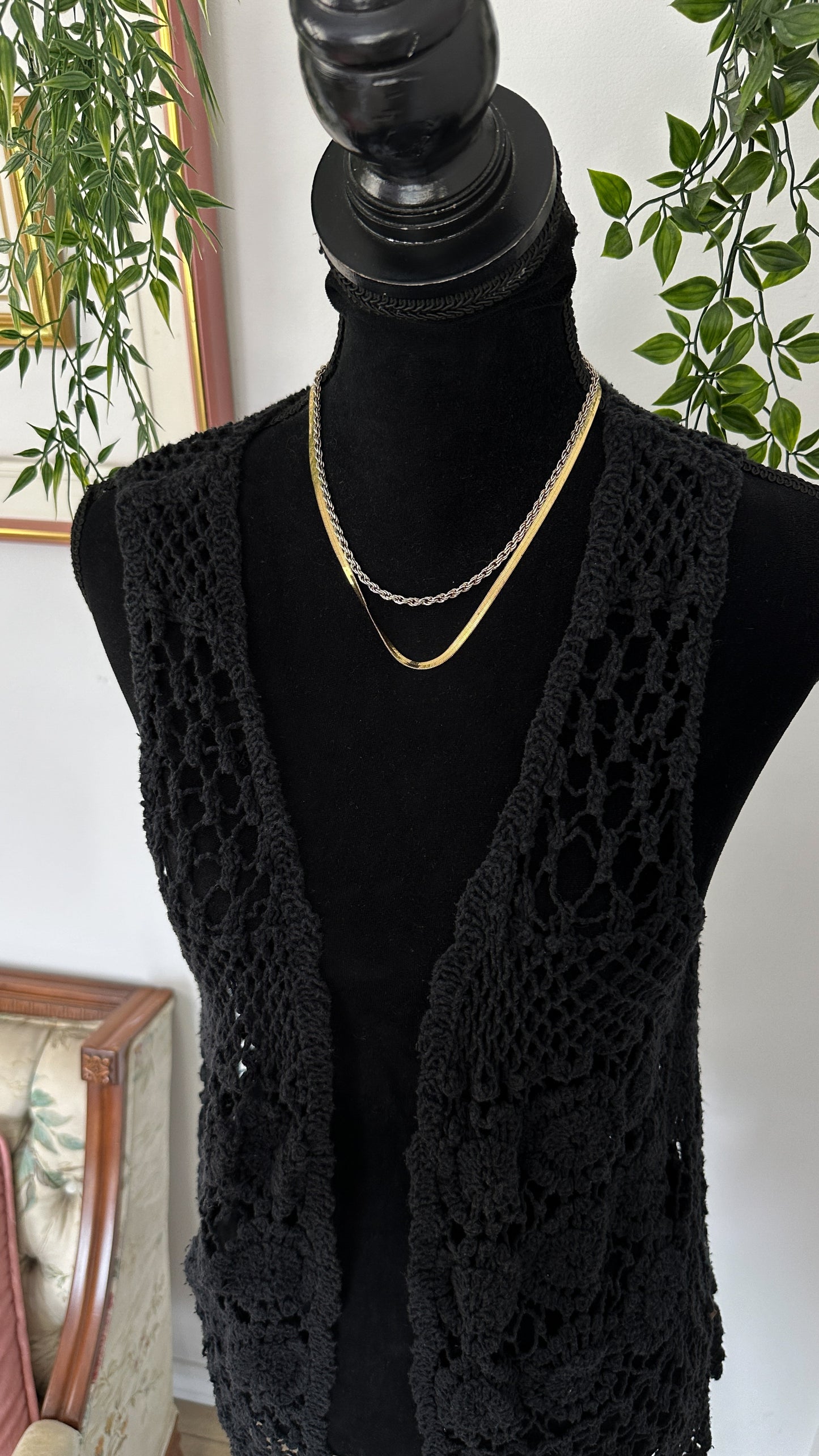 Gilet en tricot crochet noir - small